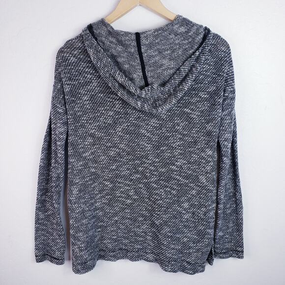 Two by Vince Camuto Lightweight Hooded Top Size S - Picture 2 of 6